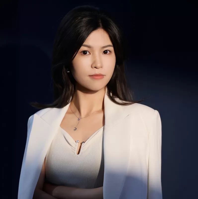 Lawyer Zhong Shuya portrait